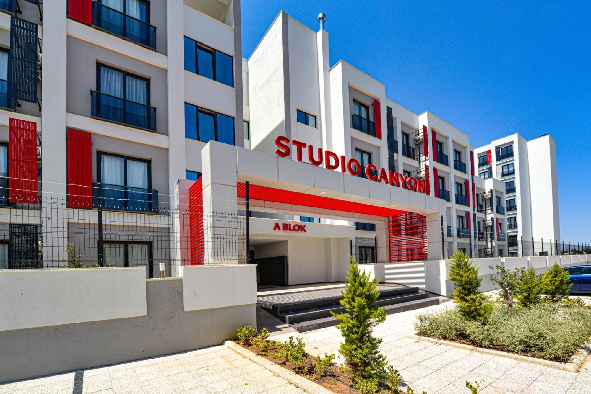 C Suites Antalia Airport Esterno foto
