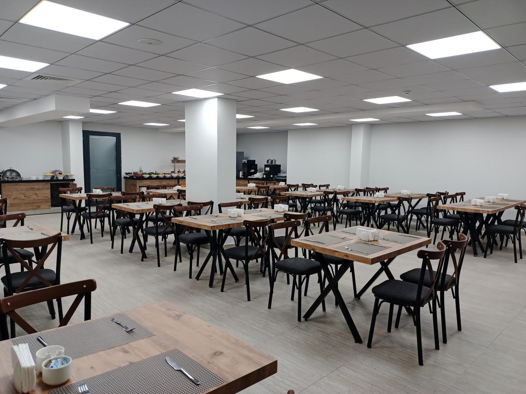 C Suites Antalia Airport Esterno foto