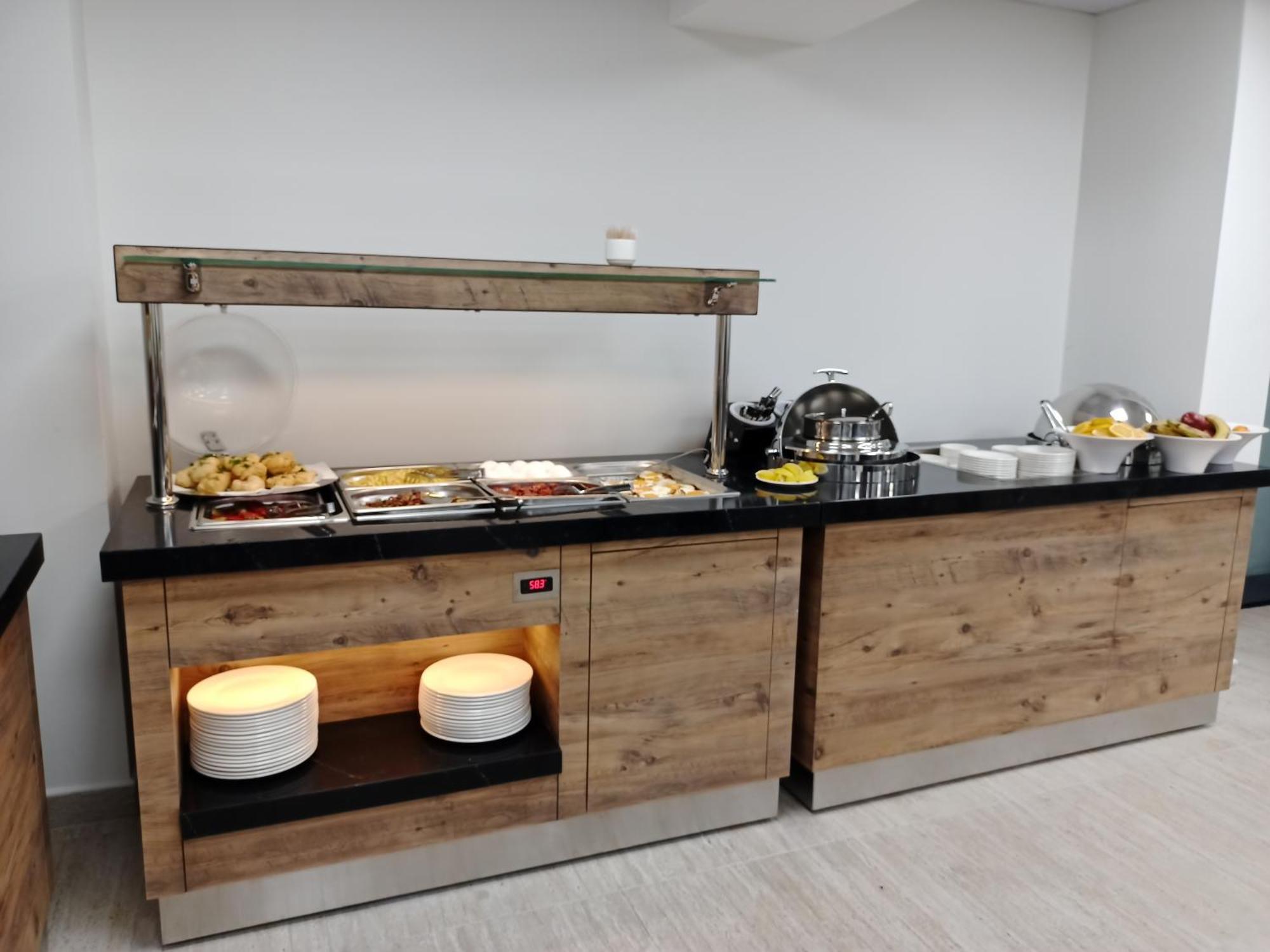 C Suites Antalia Airport Esterno foto