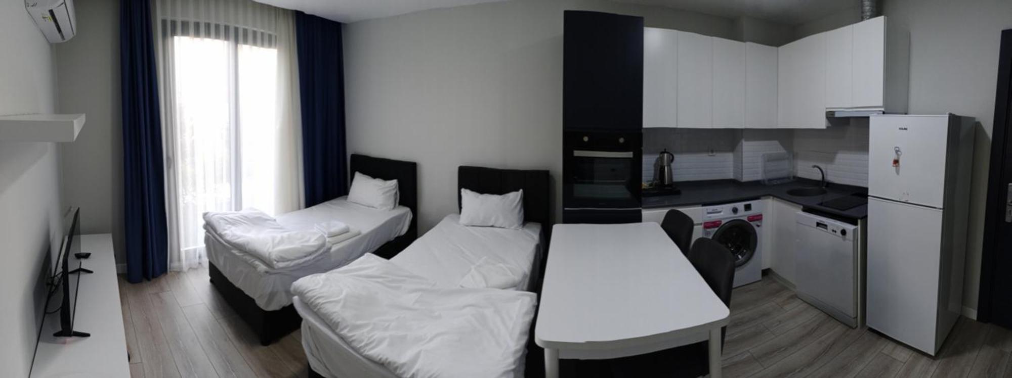 C Suites Antalia Airport Esterno foto